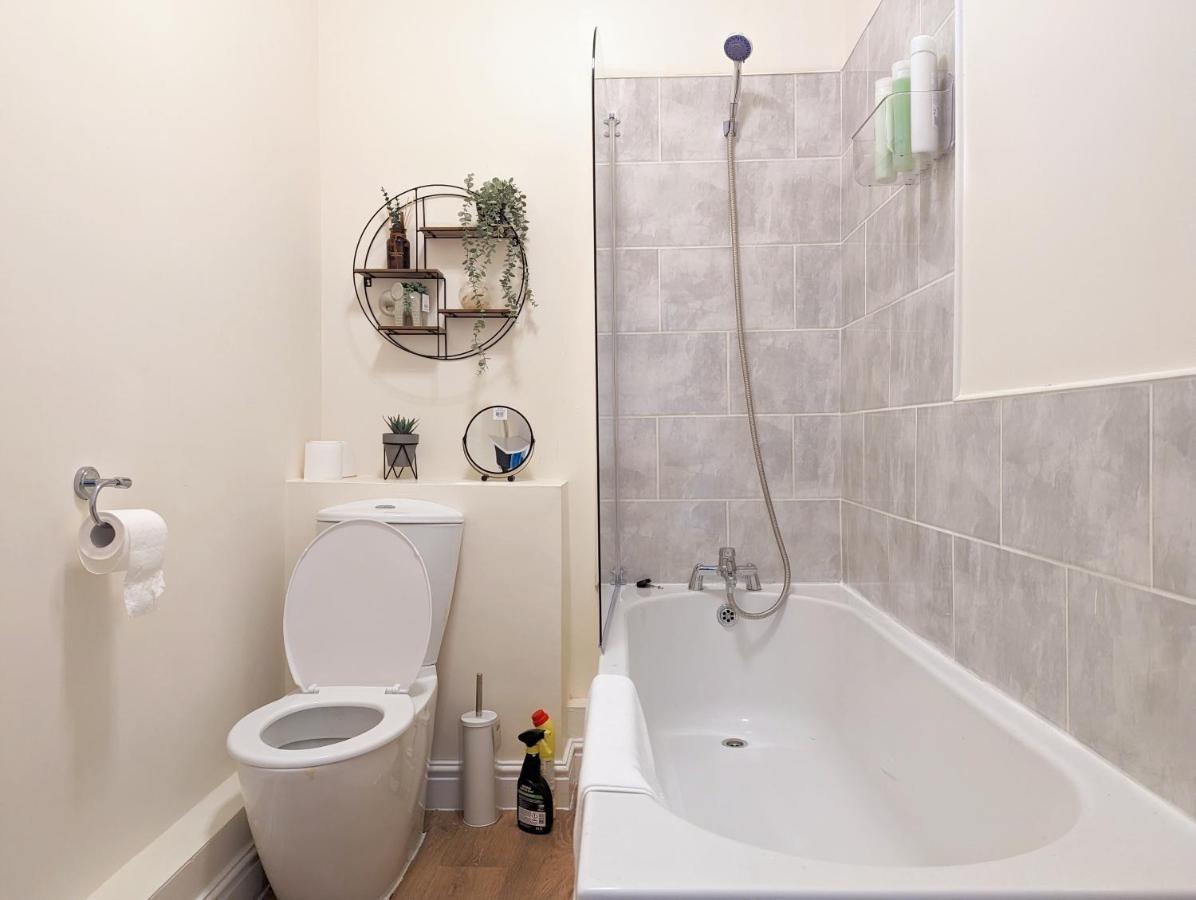 Lovely Studio In Anfield Near Centre Free Parking Liverpool Esterno foto
