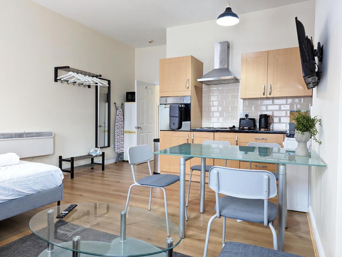 Lovely Studio In Anfield Near Centre Free Parking Liverpool Esterno foto